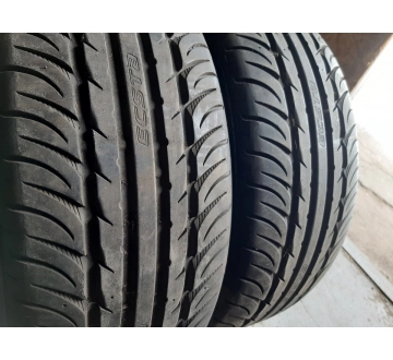 Kumho Ecsta SPT 235/60R 16