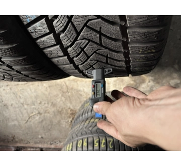Зимние б/у шины Dunlop Winter Sport 5 ./.. 245 /40 R 18 — фото 8
