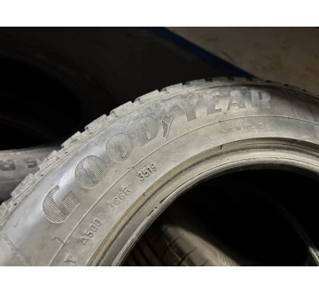 Зимние б/у шины GoodYear Vector 4 Season.///../ 225 /55 R 17 — фото 3