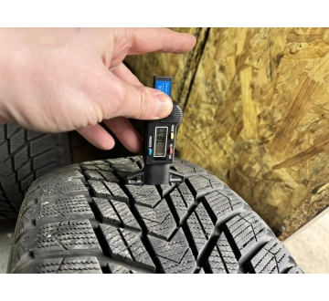 Зимние б/у шины Roadstone Winguard Ice Plus 225 /50 R 17 — фото 6