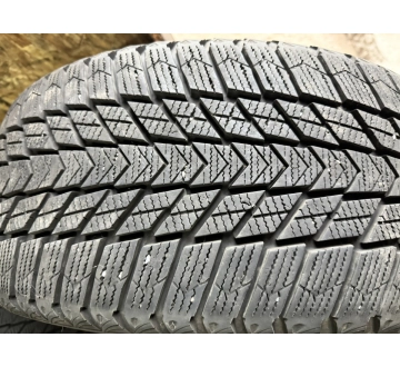 Зимние б/у шины Roadstone Winguard Ice Plus 225 /50 R 17 — фото 7