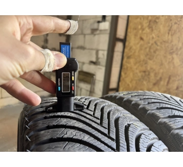Зимние б/у шины Michelin Alpin 5 ///.. 215 /50 R 17 — фото 6