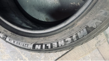 Зимние б/у шины Michelin Pilot Alpin 5.//.. 225 /50 R 18 — фото 3