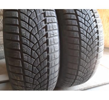 GoodYear Ultra Grip   .. .. 215/60R 16