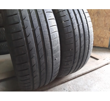 Atlas Polar Bear UHP   .. 225/55R 17