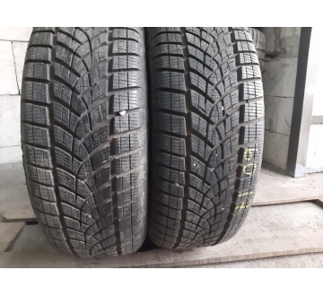 GoodYear Ultra Grip Perfomance    …  / 215/60R 17