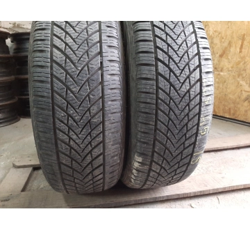 Tracmax All Season  .. . . 205/65R 15