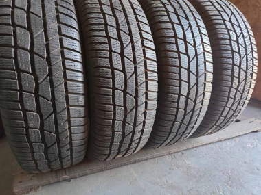 Continental ContiWinterContact TS 830P..  ..  // 215/60R 17
