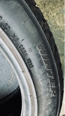 Зимние б/у шины Pirelli Sottozero 3 .. / .. 235 /45 R 18 — фото 4
