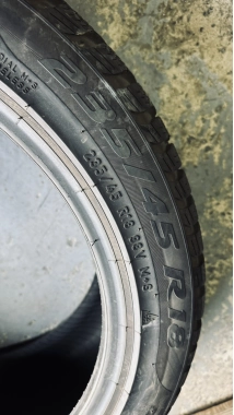 Зимние б/у шины Pirelli Sottozero 3 .. / .. 235 /45 R 18 — фото 2
