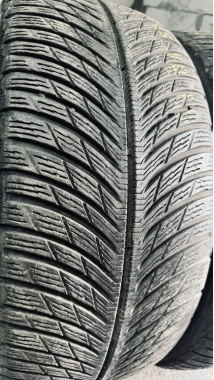 Зимние шины б/у Michelin Pilot Alpin 5 245 /40 R 19 — фото 2