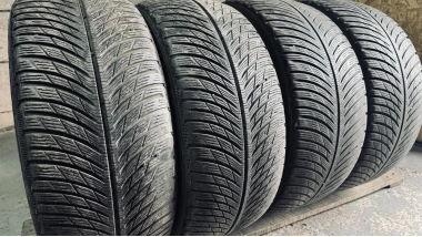 Michelin Pilot Alpin 5.    .//.. 245/40R 19