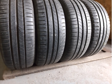 Качественные шины бу:  Michelin Energy Saver   // .. ., шины б у R 16 фото