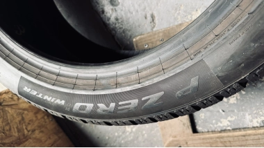 Зимние б/у шины Pirelli Sotozero 3    .   ./.. 225 /45 R 19 — фото 3