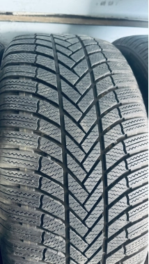 Зимові шини б/у Bridgestone Blizzak LM-005 255 /50 R 19 — фото 11