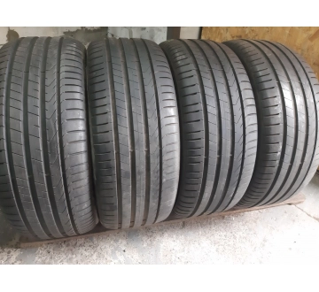 Pirelli Scorpion   ./   //. 255/45R 19
