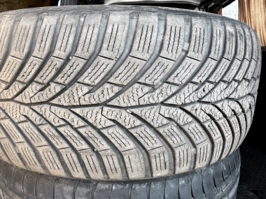 Continental WinterContact TS870P  . 225/50R 17