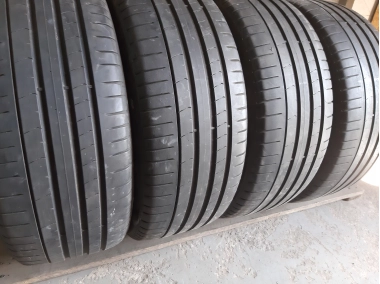 Pirelli P Zero 245/35R 20