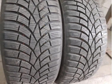 Toyo Observe S 944 215/50R 17