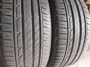 Bridgestone Turanza T001 .   . . . 225/45R 17