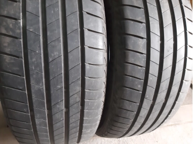 Bridgestone Turanza T-005  . . 215/55R 16