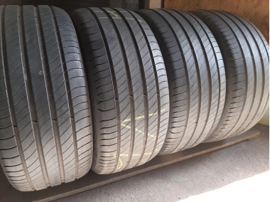 Michelin Primacy 4   .  . 235/40R 18