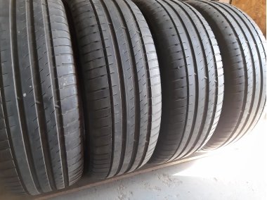 Michelin Pilot Sport 4 Suv  . 235/60R 18