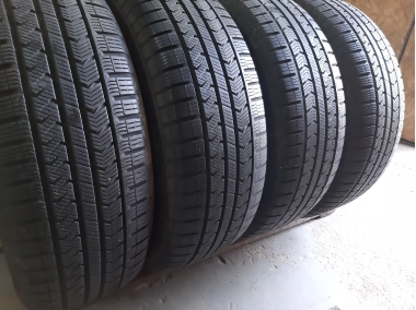 Vredestein Quatrac 5 235/65R 17