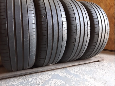 Michelin Primacy 3   .  .. 215/55R 17