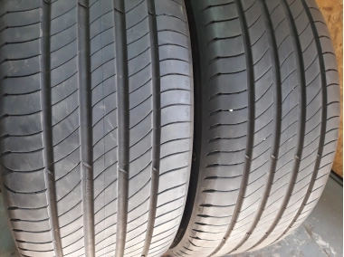 Michelin E Primacy     . 245/45R 19