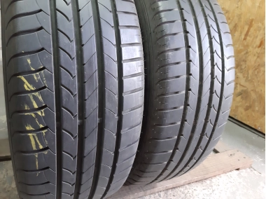 Good Year Efficient Grip 215/60R 16