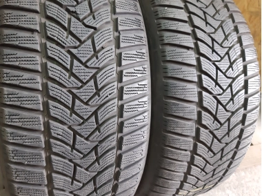 Dunlop Winter Sport 5  .. .    .// 245/45R 19
