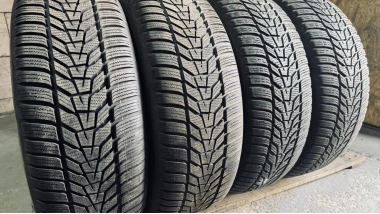 Качественные шины бу:  Hankook Winter I cept Evo 3* . . ., шины б у R 18 фото