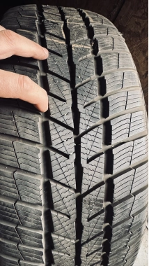 Зимние шины б/у Barum Polaris 5 225 /50 R 17 — фото 4