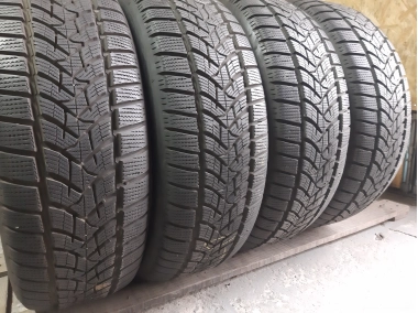 Dunlop Winter Sport  5 suv .  ../ 215/60R 17