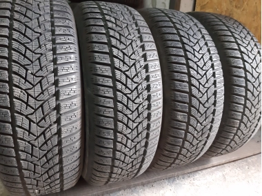 Dunlop Winter Sport 5.  .. 215/60R 16
