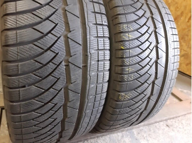 Michelin Pilot Alpin PA4   …    . 245/40R 18
