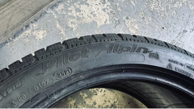 Зимние б/у шины Michelin Pilot Alpin PA4   …    . 245 /40 R 18 — фото 3