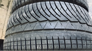 Зимние б/у шины Michelin Pilot Alpin PA4   …    . 245 /40 R 18 — фото 6