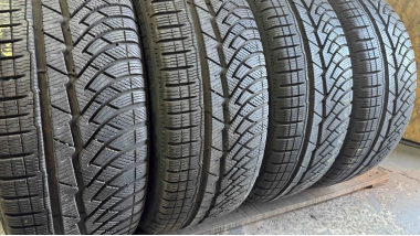 Michelin Pilot Alpin PA4   .  .. .. 225/45R 18