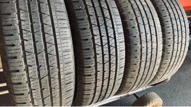 Continental Cross Contact .   . 215/65R 16