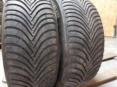 Michelin Alpin 5   …    . 215/60R 16