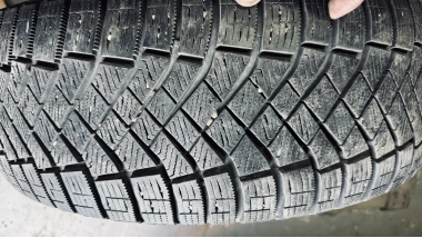 Зимние б/у шины Pirelli Ice Zero 235 /65 R 17 — фото 8