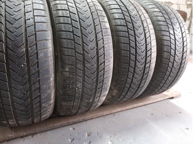 Gripmax SureGripPro Winter 235/50R 17