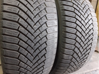 Yokohama Blu Earth Winter V906 225/45R 17