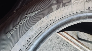 Зимние б/у шины Nexen Winguard Sport 2 Suv 215 /60 R 17 — фото 3