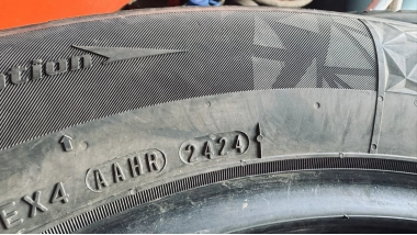 Зимние б/у шины Nexen Winguard Sport 2 Suv 215 /60 R 17 — фото 5