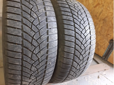 Good Year Ultra Grip    . .. 255/45R 20