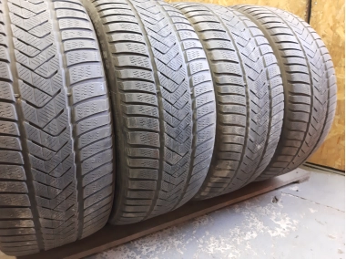 Качественные шины бу:  Pirelli Sotozero 3, шины б у R 20 фото