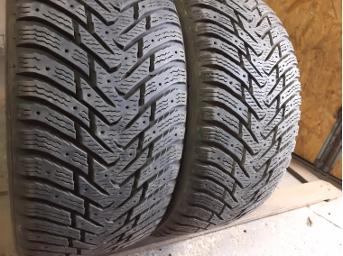 Nokian Hakkapeliitta 8 255/35R 20